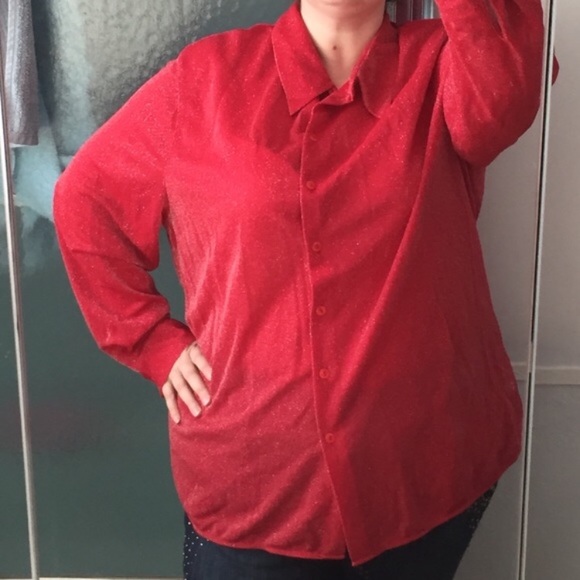 Red & Silver Sparkly Button Down Top Size 20 🎈 - Picture 4 of 4